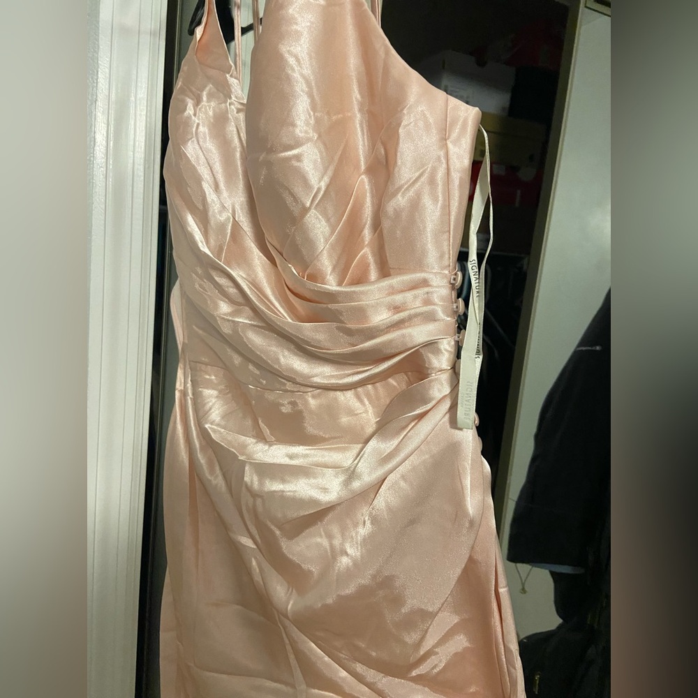 David’s Bridal Galina Signature Bridesmaid dress Size 6 - Picture 7 of 13